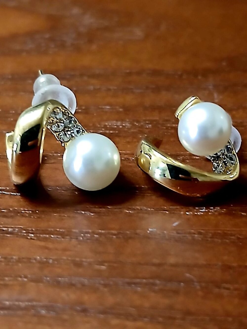 Elegant Gold-Tone Faux Pearl Stud Earrings